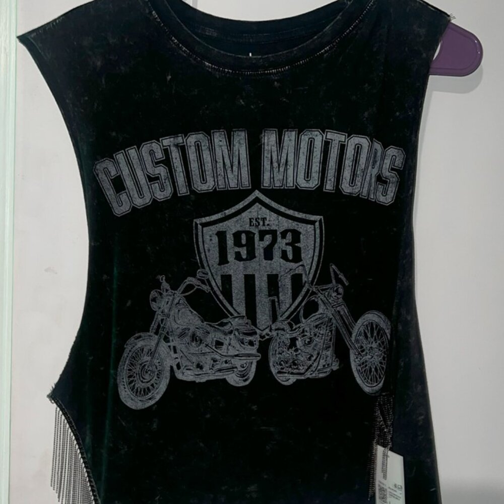 NWT - Ladies T Shirt